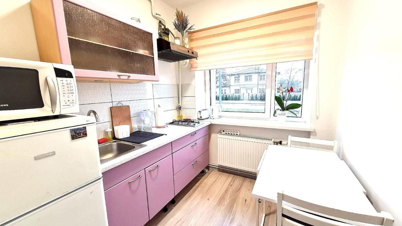 Sp Apartment Klaipedas Street Close To Beach Liepāja Exteriör bild